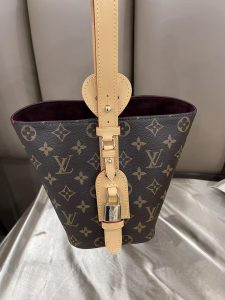 top handle structured bag