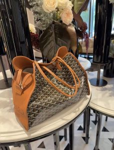 affordable travel bags look expensive minimalist
