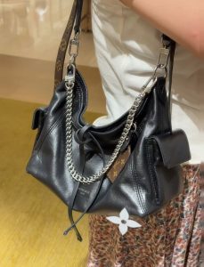 minimalistic bag shopping smart for quality