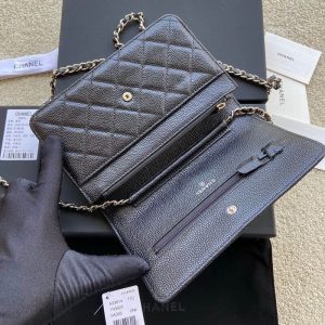 chanel classic flap leather details