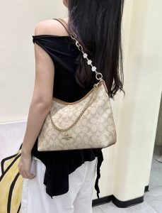 hobo bag everyday shoulder bag