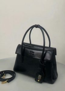 professional business casual handbag