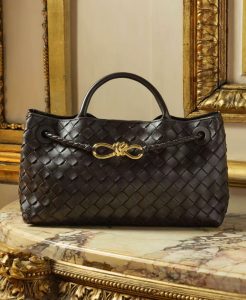 modern business casual bag for women