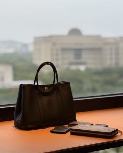 structured bags for women